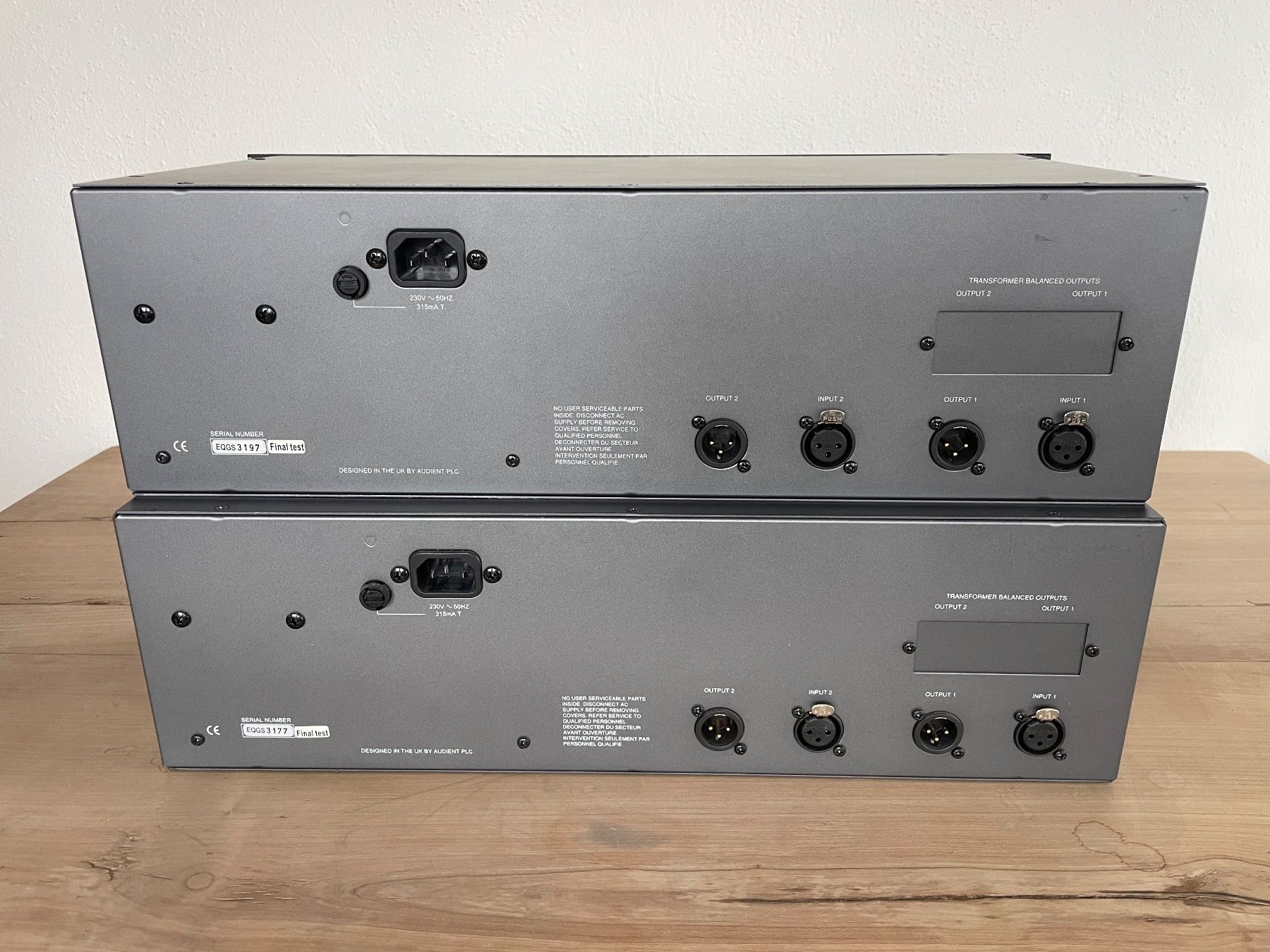 Equalizzatori: 2x LA Audio EQ231G-SP | Equalizer & Dynamics – Usato da Rünenberg venduto da votob 1