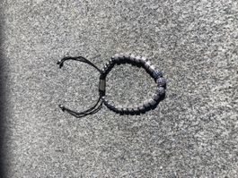 kleines, verstellbares Armband