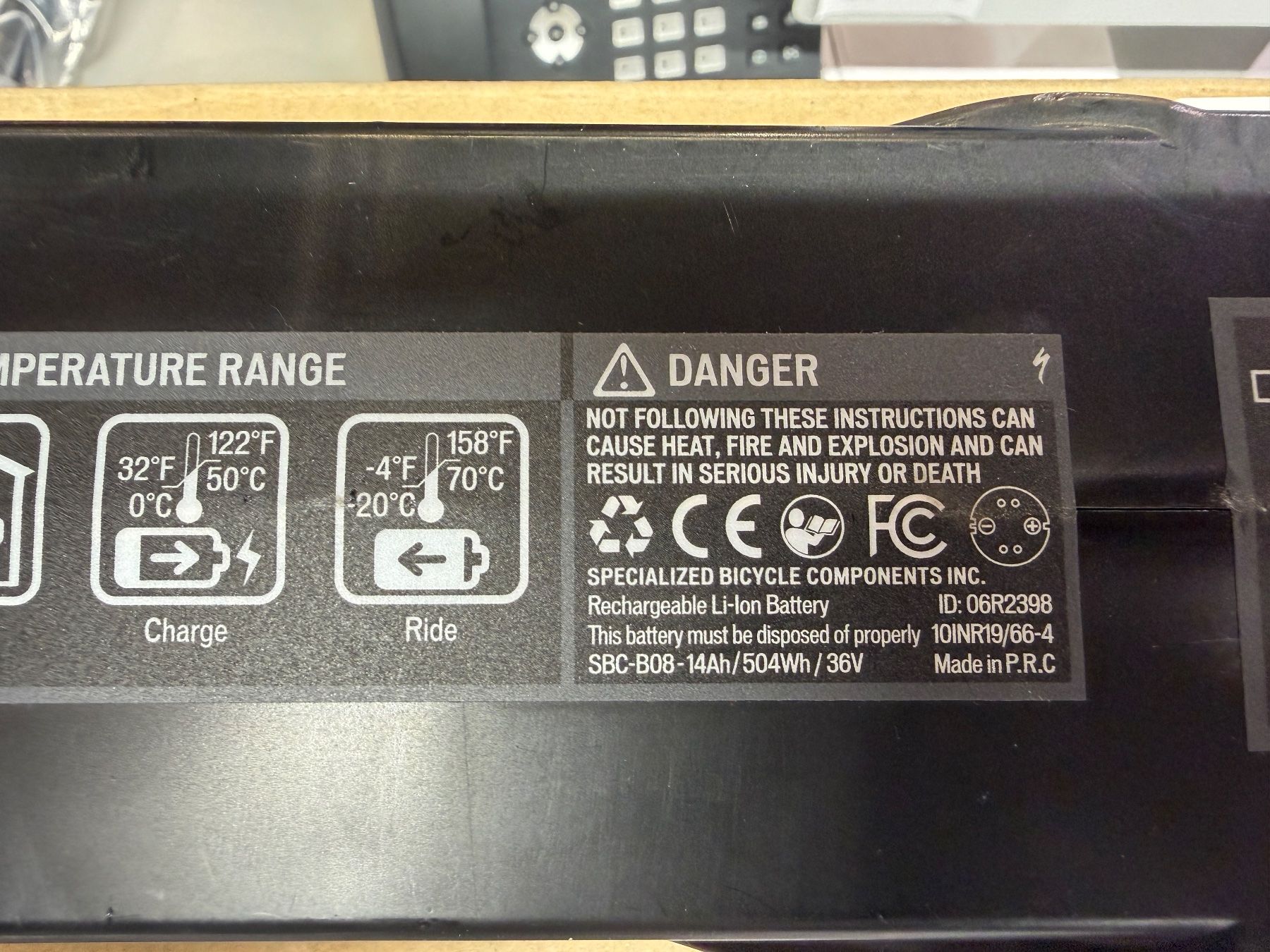 Specialized Akkus: Levo Gen. 1 Specialized M1-500 Battery including RockGuard – Neu und originalverpackt aus Zürich von Velo-Elsener 2