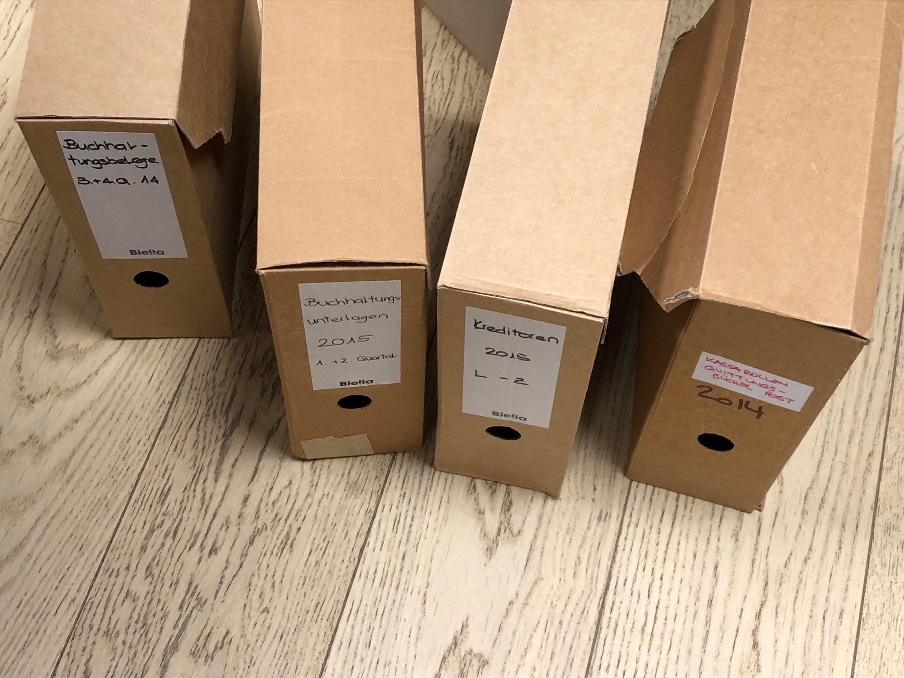 Casse di trasporto: Archivschachteln, gebraucht. – Usato da Rothenburg venduto da Roelliluzern 6