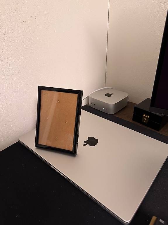Cornici: Shiny Black Frame 10 cm x 15 cm – Usato da Schübelbach venduto da Rahnmont 1