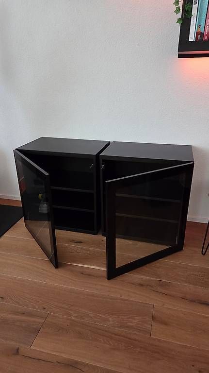 Ikea Vetrine: IKEA BESTA Vitrine / schwarz / 60x40x64 cm – Nuovo (secondo la descrizione) da Zollikofen venduto da wiktor_krz 3