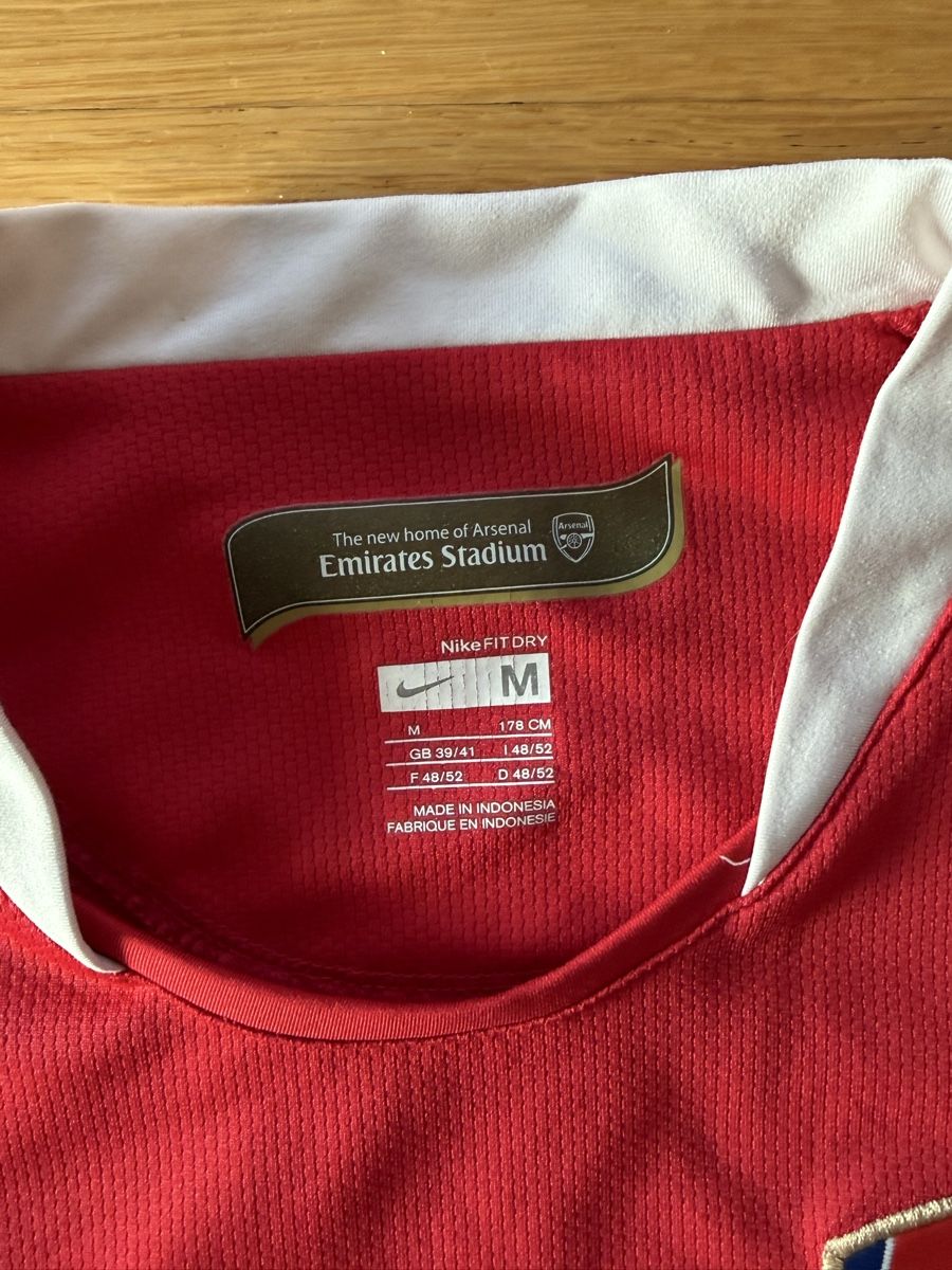 Nike Canottiere & Pantaloni: Arsenal Nike taille M – Usato da Delémont venduto da IbraWinz 1