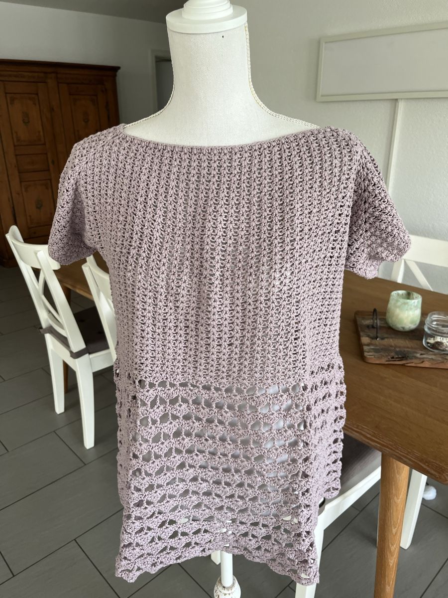 Tuniken: Handmade gehäkelt Tunika Gr.XL – Gebraucht aus Herrenschwanden von Kamel1