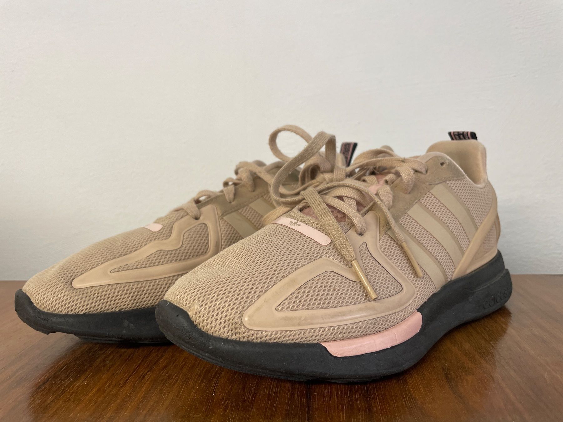 Adidas Damenschuhe: ADIDAS Sneaker Gr. 38 – Gebraucht aus Frasnacht von GracyStore