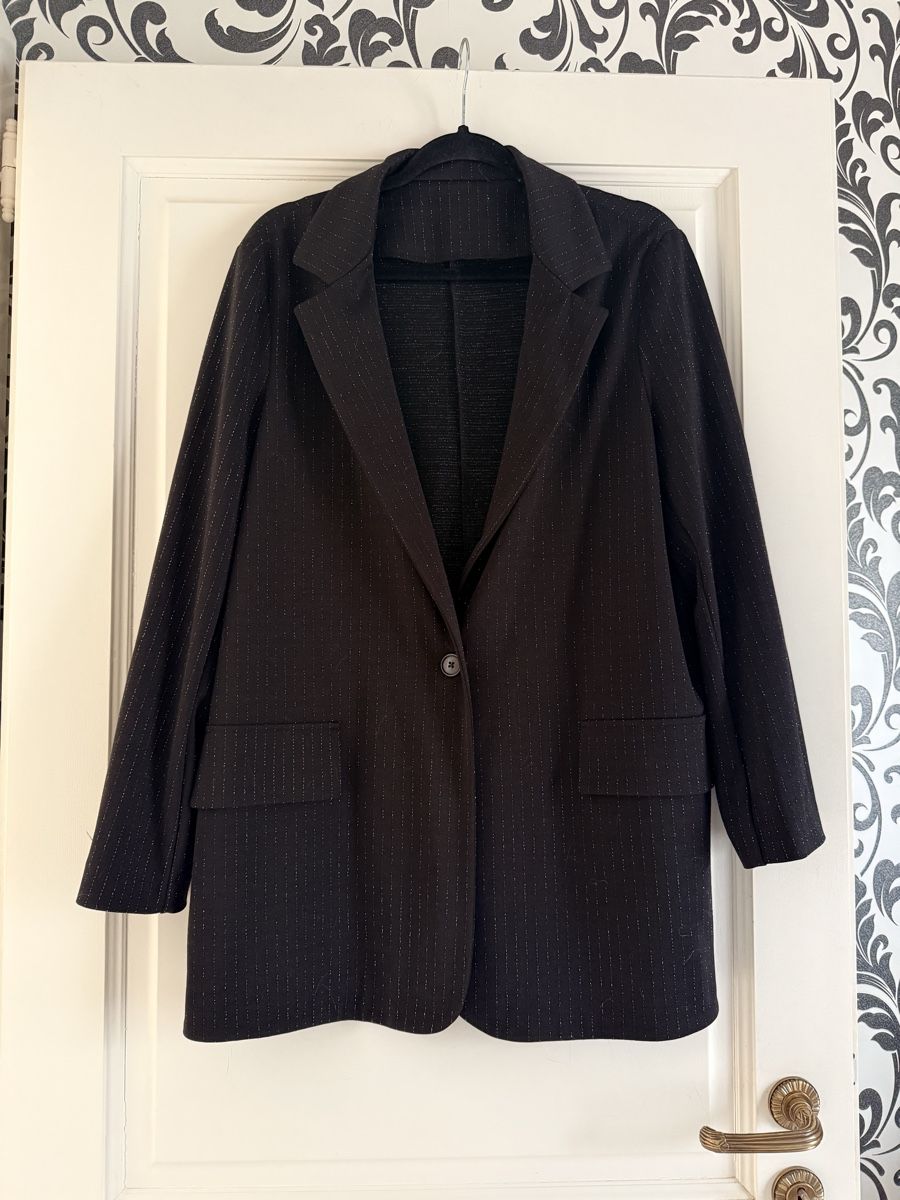 Vestes: Sandro Ferrone Black Blazer – D'occasion à Corsier-sur-Vevey par Kristina.Nova