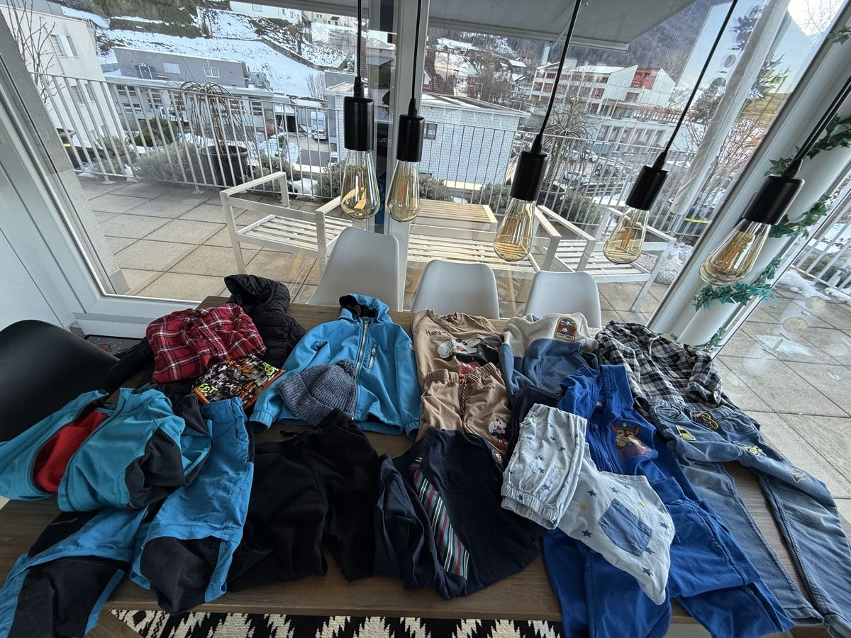 Lotti & Set di vestiti: Kleiderpaket 110 – Nuovo (secondo la descrizione) da Schübelbach venduto da Ale_Lia