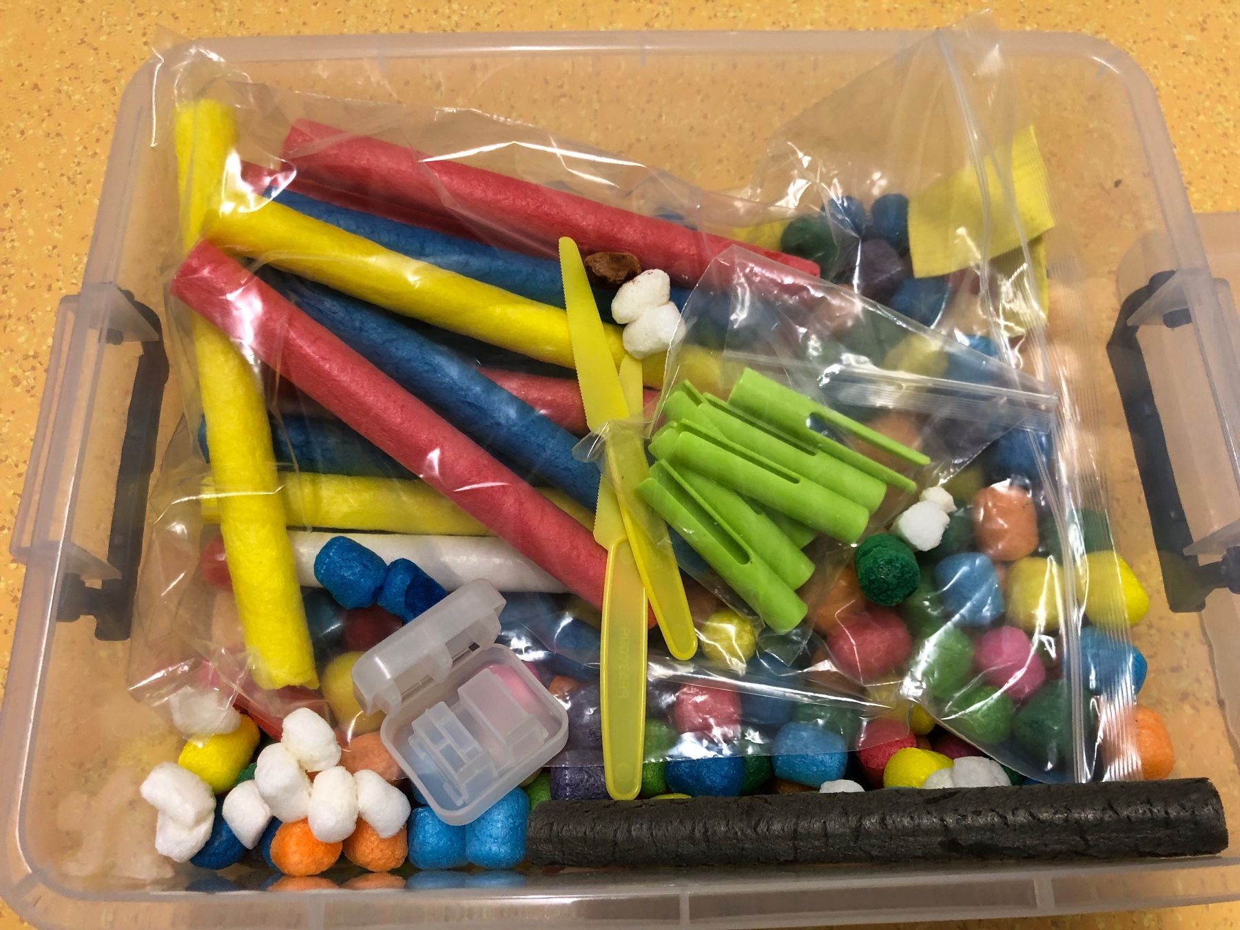 Giocattoli: PLAY CORN- PLAY MAIS Megabox – Usato da Wattwil venduto da jopara 1