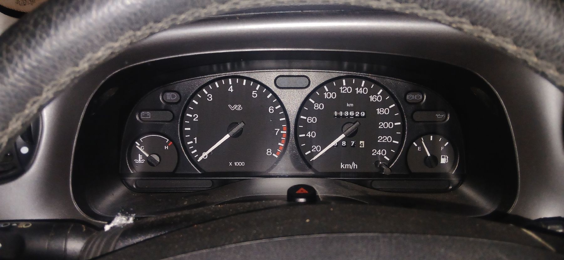 Ford Automobili: 2000 Ford Mondeo V6 – Difettoso da Martigny venduto da VGRacing 3