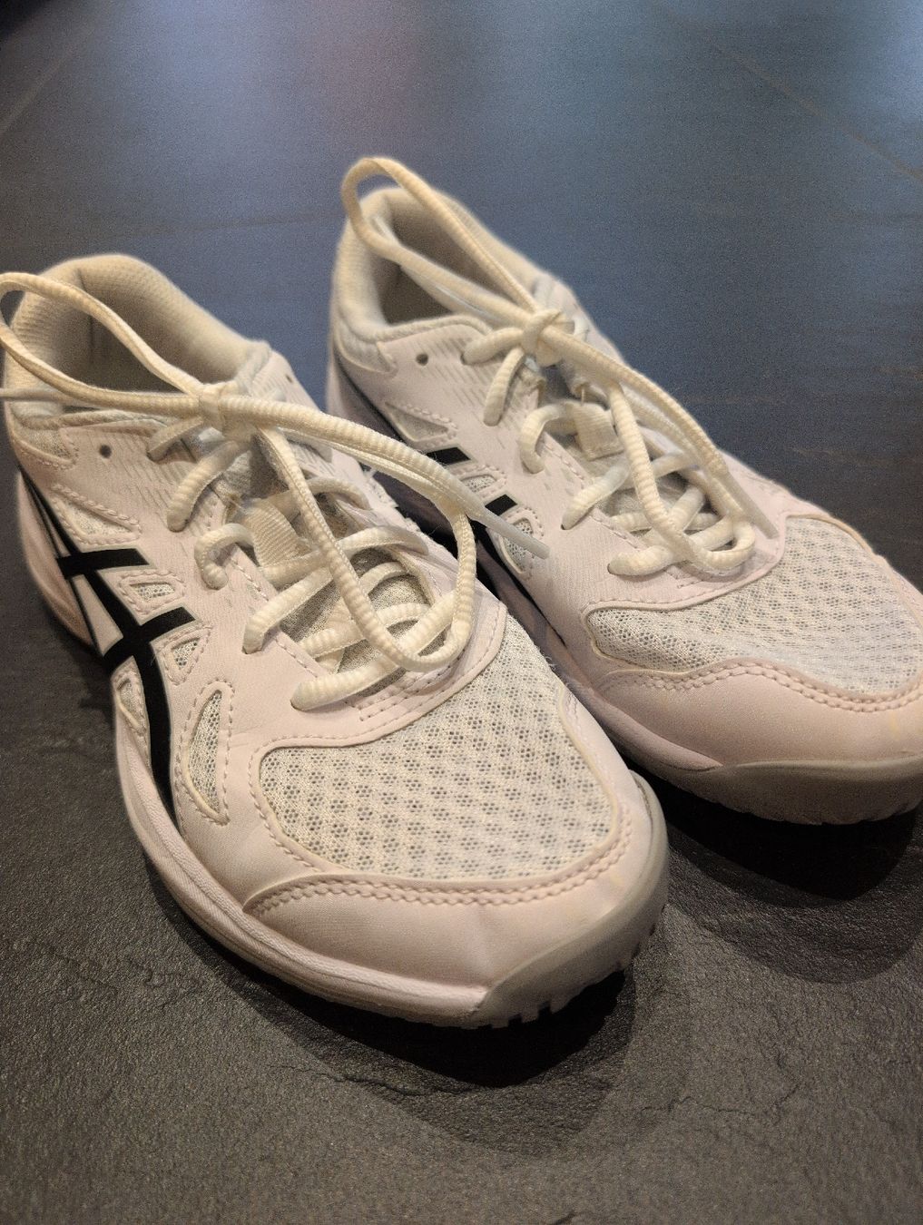 Asics Scarpe per ragazzi: Asics Turnschuhe Gr. 36 – Usato da Oberembrach venduto da Chanti83 1