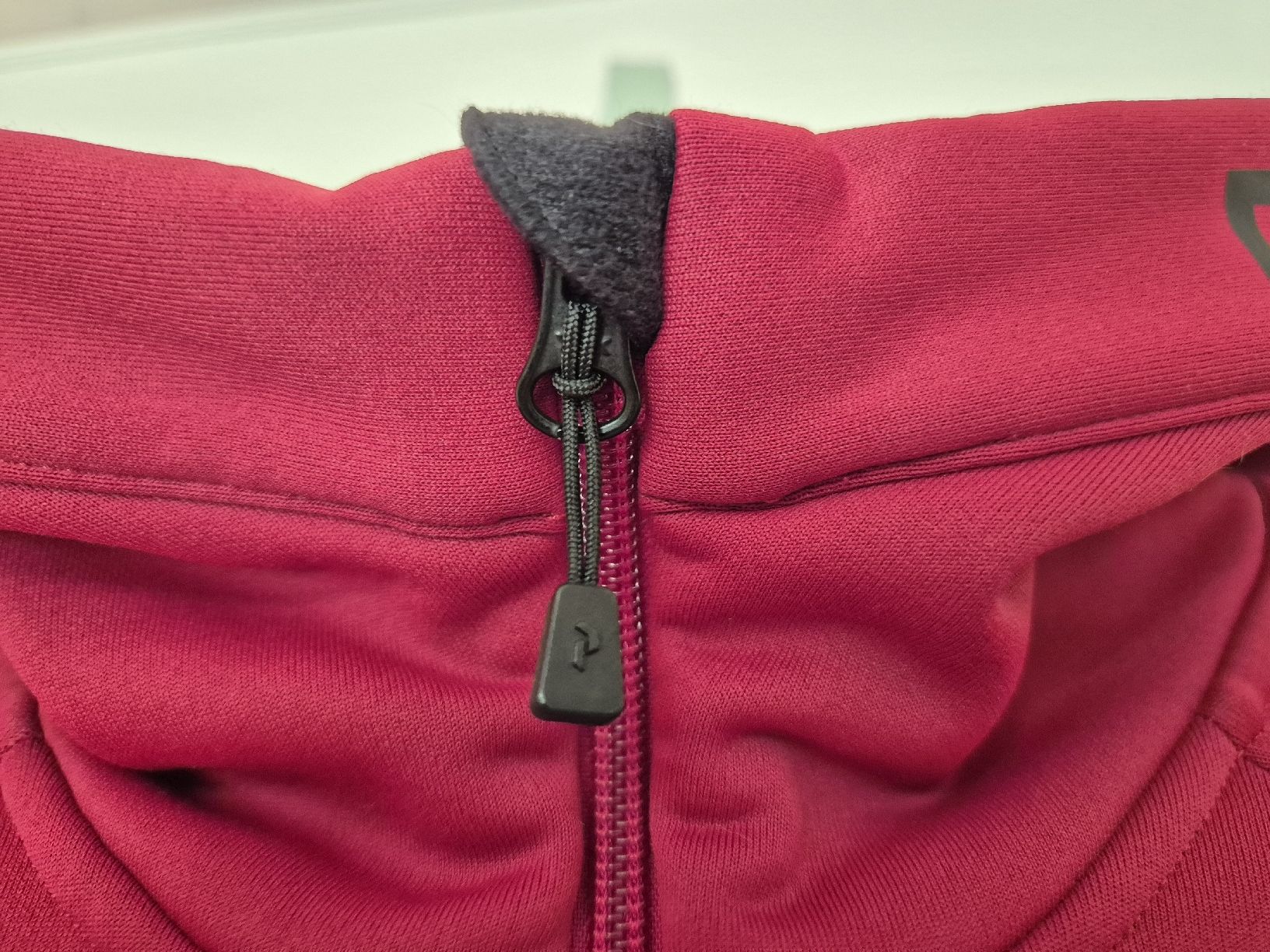 Peak Performance Jacken: Peak Performance_W Rider Zip Hood_S – Gebraucht aus Forch von alport 3