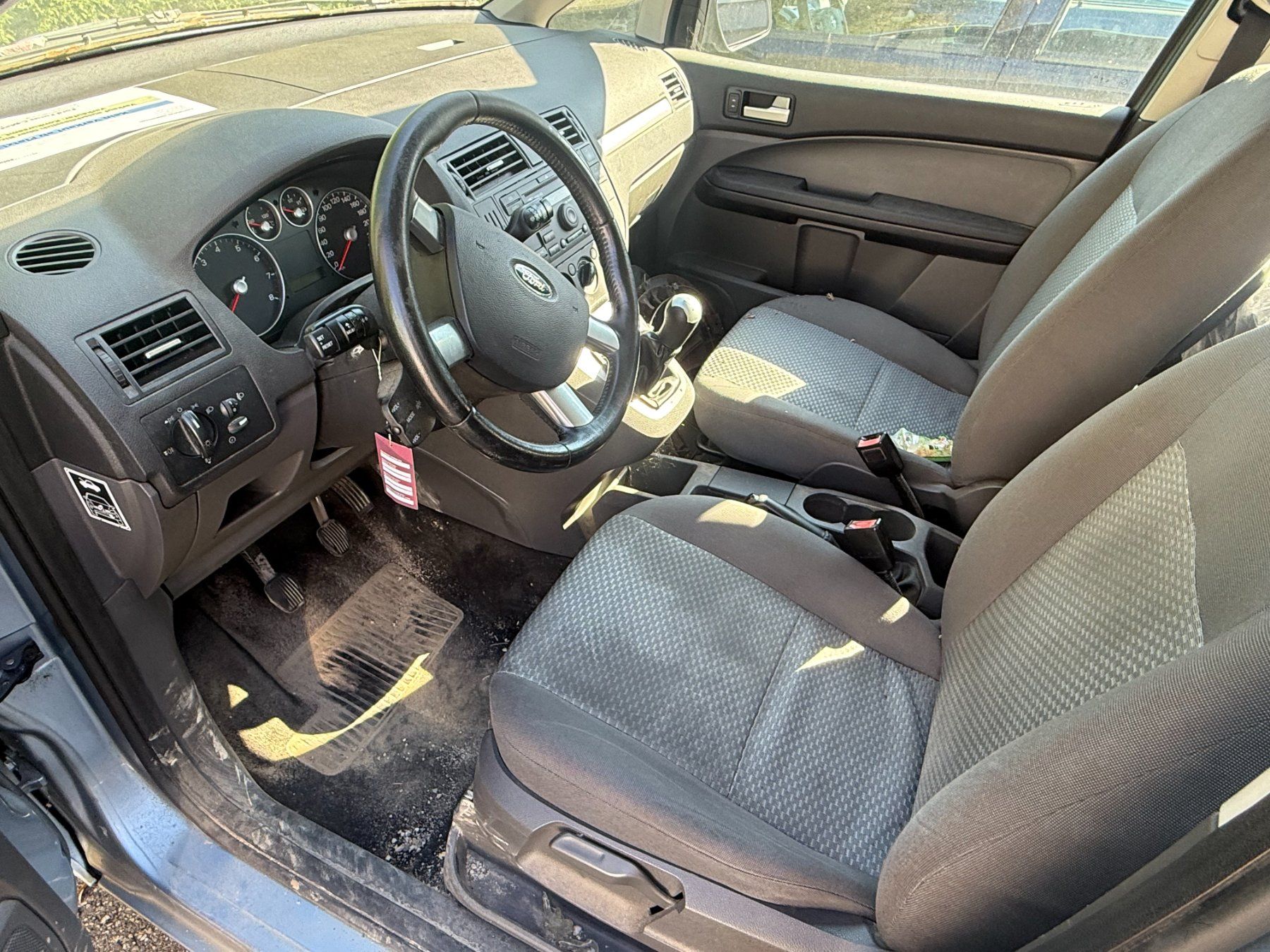 Ford Autos: Ford Focus C-Max 1.8 – D'occasion à Oensingen par Konkursamt_SO 3