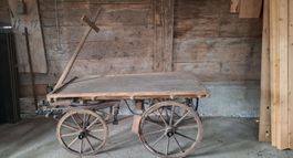 Antiker Leiterwagen Holz mit Eisenbeschlag guter Zustand
