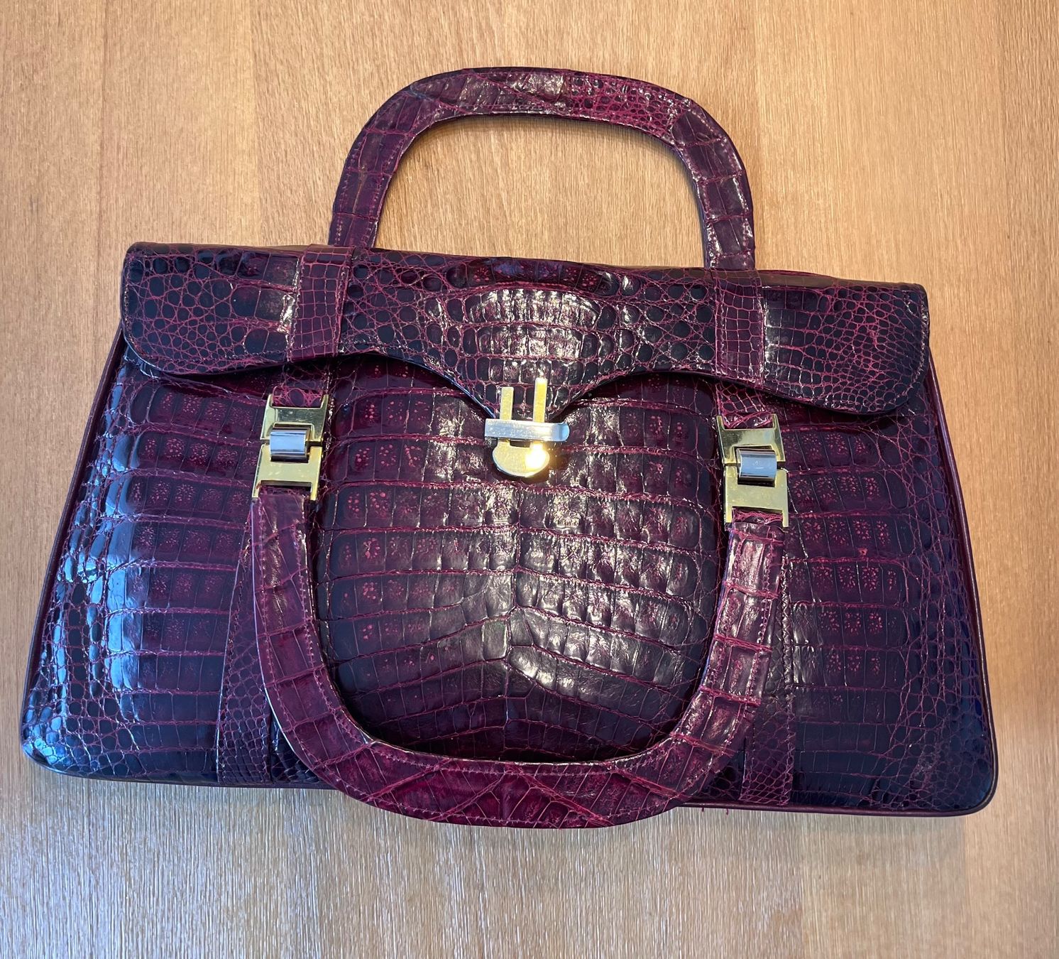 Sacs femmes: Vintage Tasche aus echtem Krokodilleder – D'occasion à Roggwil BE par KarotteV 2