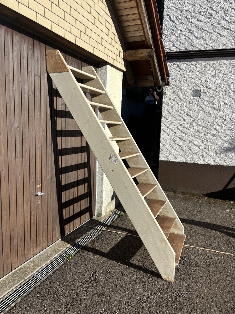 Treppen: Treppe Holz gebraucht – Gebraucht aus Niederbüren von and_7gwl