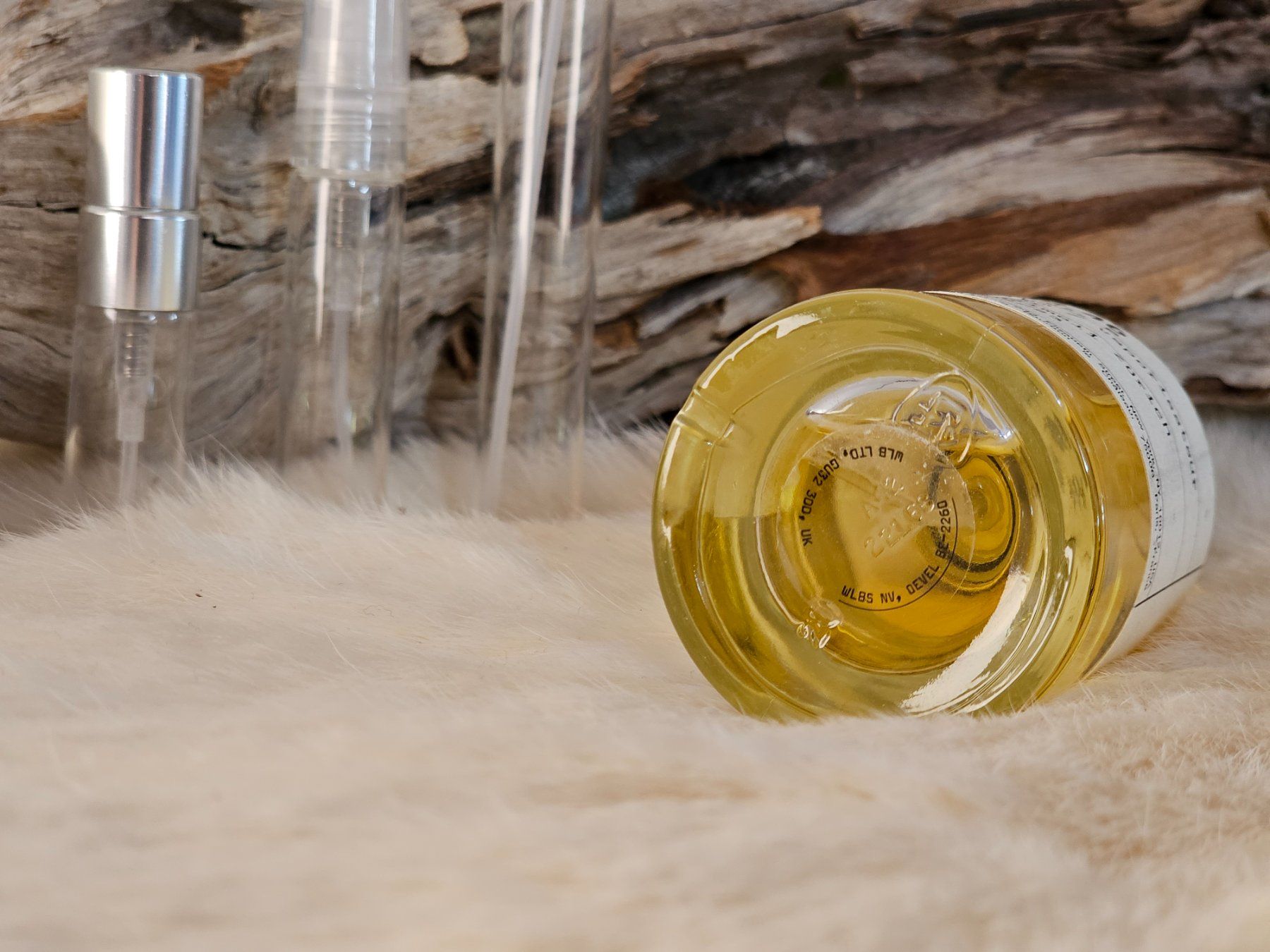 Le Labo Profumi & Eau de Toilette: Vetiver 46, Le Labo - Echantillon 10ml – Nuovo (secondo la descrizione) da Riehen venduto da ced_gs5t 1