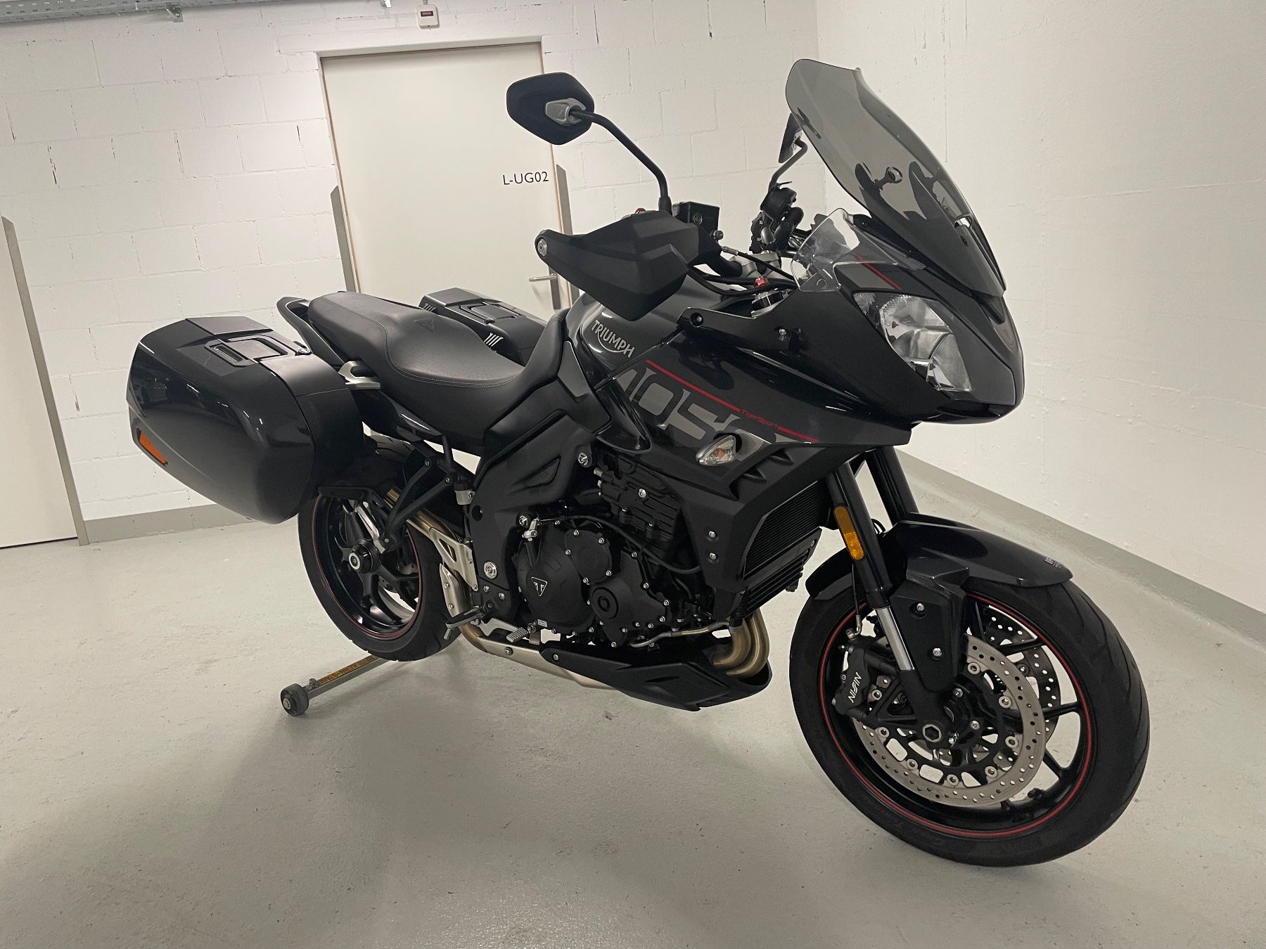 Triumph Strada: Triumph Tiger Sport 1050 ABS – Usato da interlaken venduto da pilaiporn