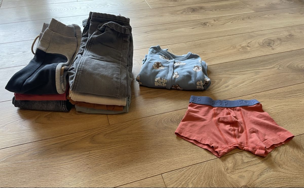 Ensembles coordonnés: Kleiderpaket klein Gr 98/104 – D'occasion à Obfelden par MimiRys 2