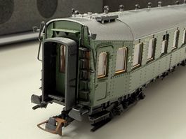 Roco 44439 DB Hecht Personenwagen 2. Kl. mit Licht / DC HO