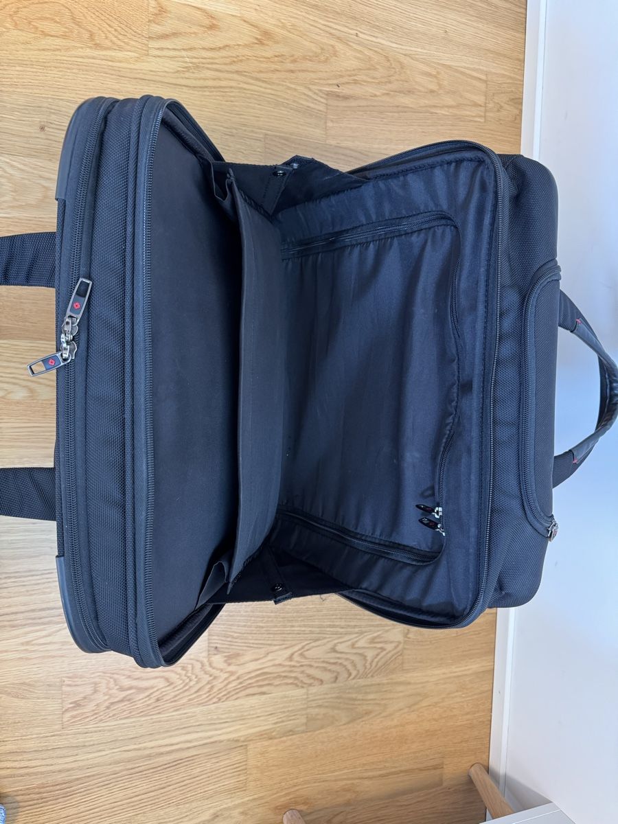 Samsonite Valigie: Samsonite Laptop Trolley / Handgepäck mit Laptopfach – Usato da Zürich venduto da wtpooh 7