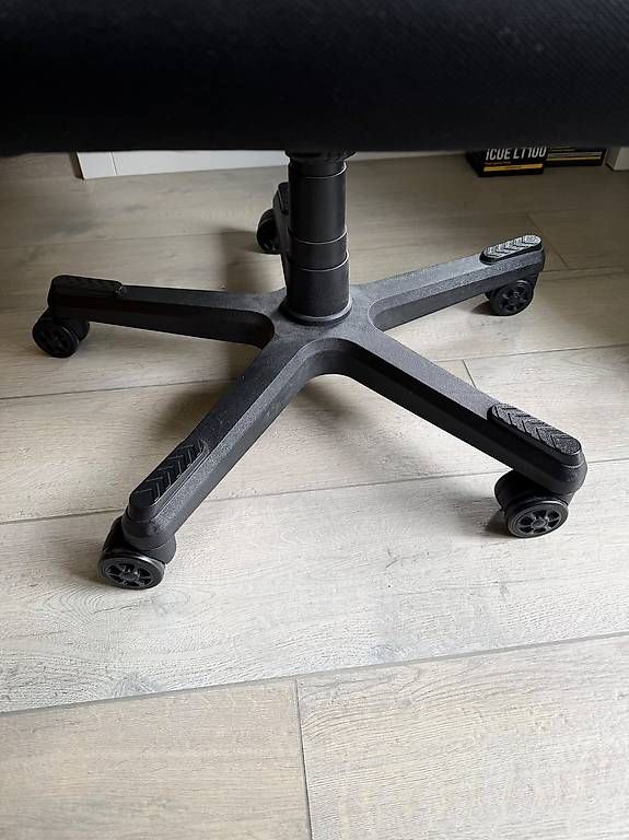 Stühle: Gaming Stuhl DXRacer Formula – Gebraucht aus Basel von and_pos 2