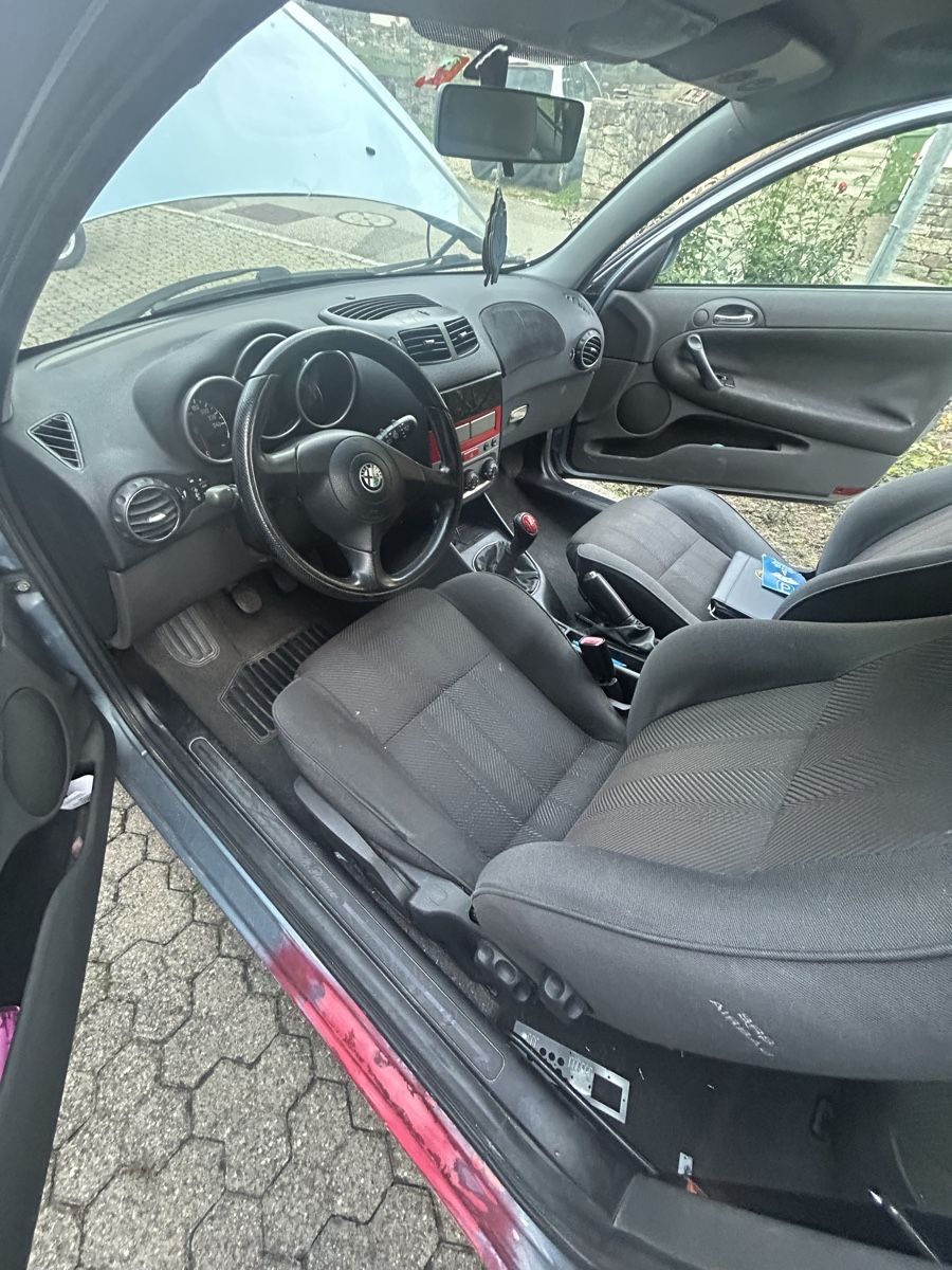 Alfa Romeo Automobili: Alfa Romeo 147 – Difettoso da Biasca venduto da Fulvio_7tab 4