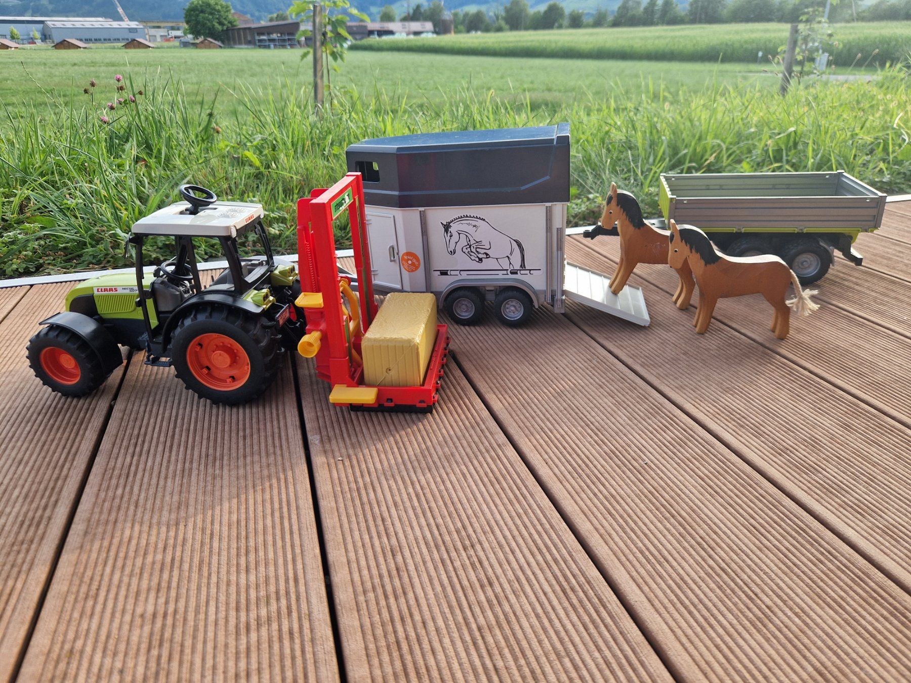 Trattori: Claas Traktor / Pferdeanhänger / Anhänger / BRUDER – Usato da Giswil venduto da movo08