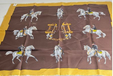 Vintage Seidentuch mit Reitmotiv – Schweiz, 75×80 cm