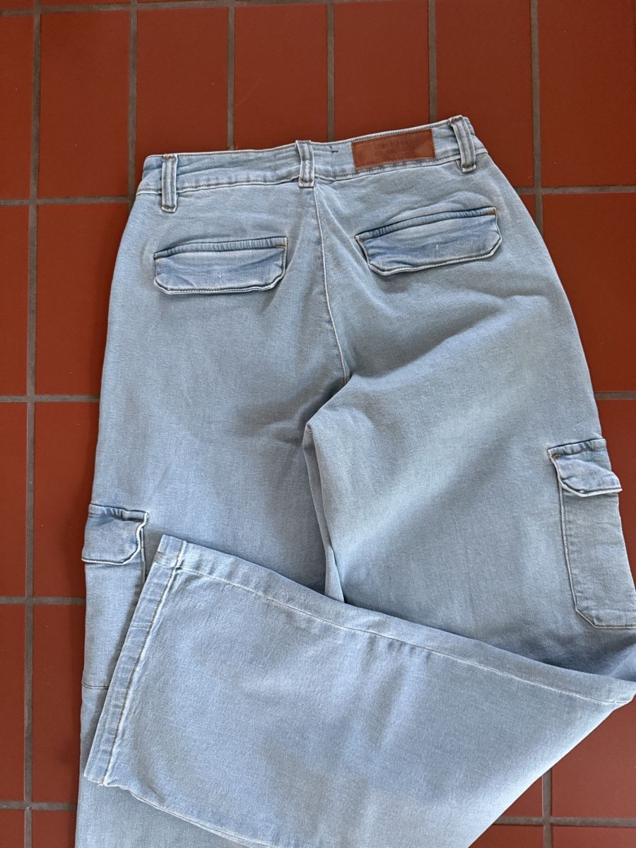 Jeans: Urban Classics Damen Jeans, Gr. 26, hellblau – Usato da Zürich venduto da JOD213 4
