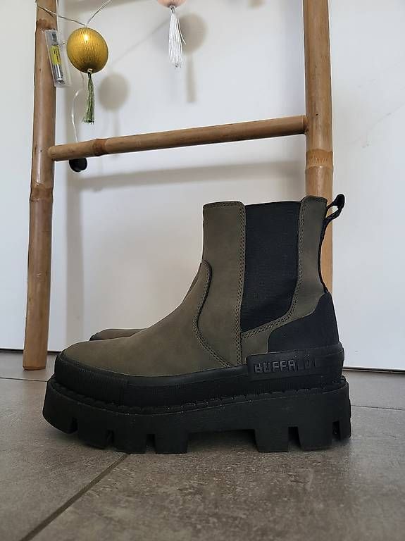 Scarpe da donna: Chaussures Buffalo – Usato da Ecuvillens venduto da loloall 4