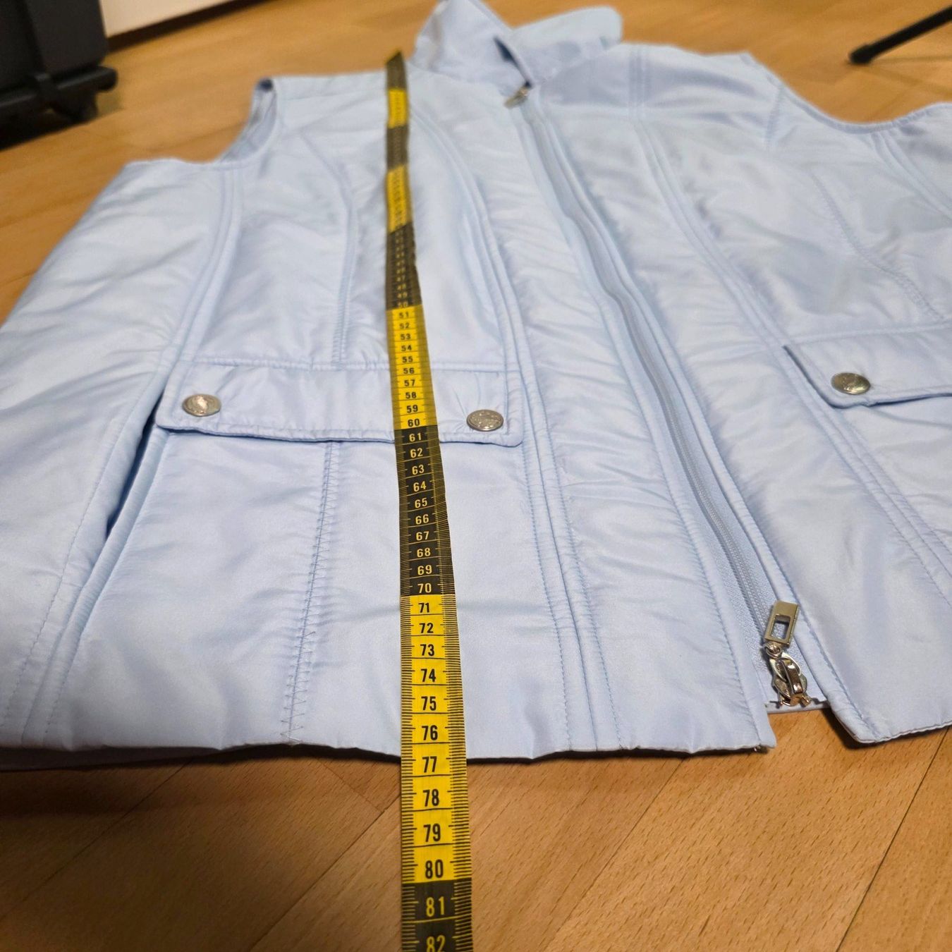 Gilet & Giacche senza maniche: Hellblauer Damenweste mit Reißverschluss – 48 – Usato da Wald ZH venduto da CapLux 4
