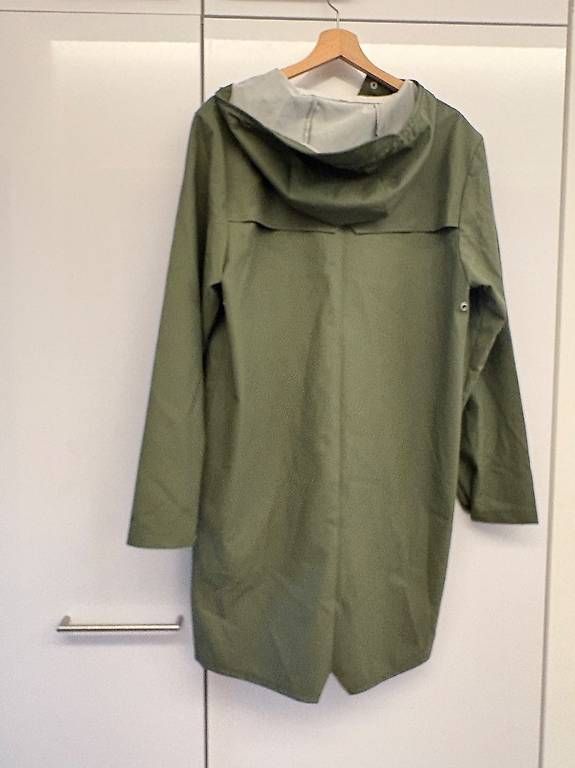 Rains Giacche: RAINS Regenjacke – Usato da Zürich venduto da sho_9b69 2