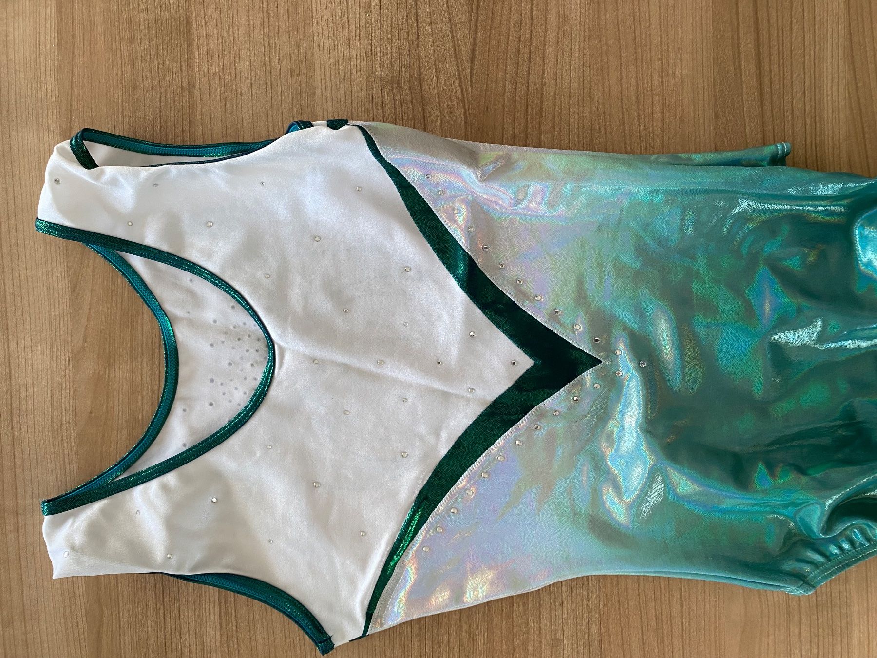 Scarpe, pantaloni & magliette da ginnastica: Turndress grösse M, neu – Nuovo (secondo la descrizione) da La Tour-de-Peilz venduto da leu_hnf6 1