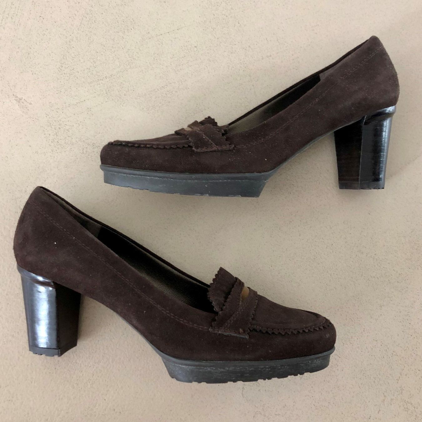 Stuart Weitzman Chaussures femmes: neuwertige STUART WEITZMAN Pumps 🤎 – D'occasion à Zürich par ClosetQueen 3