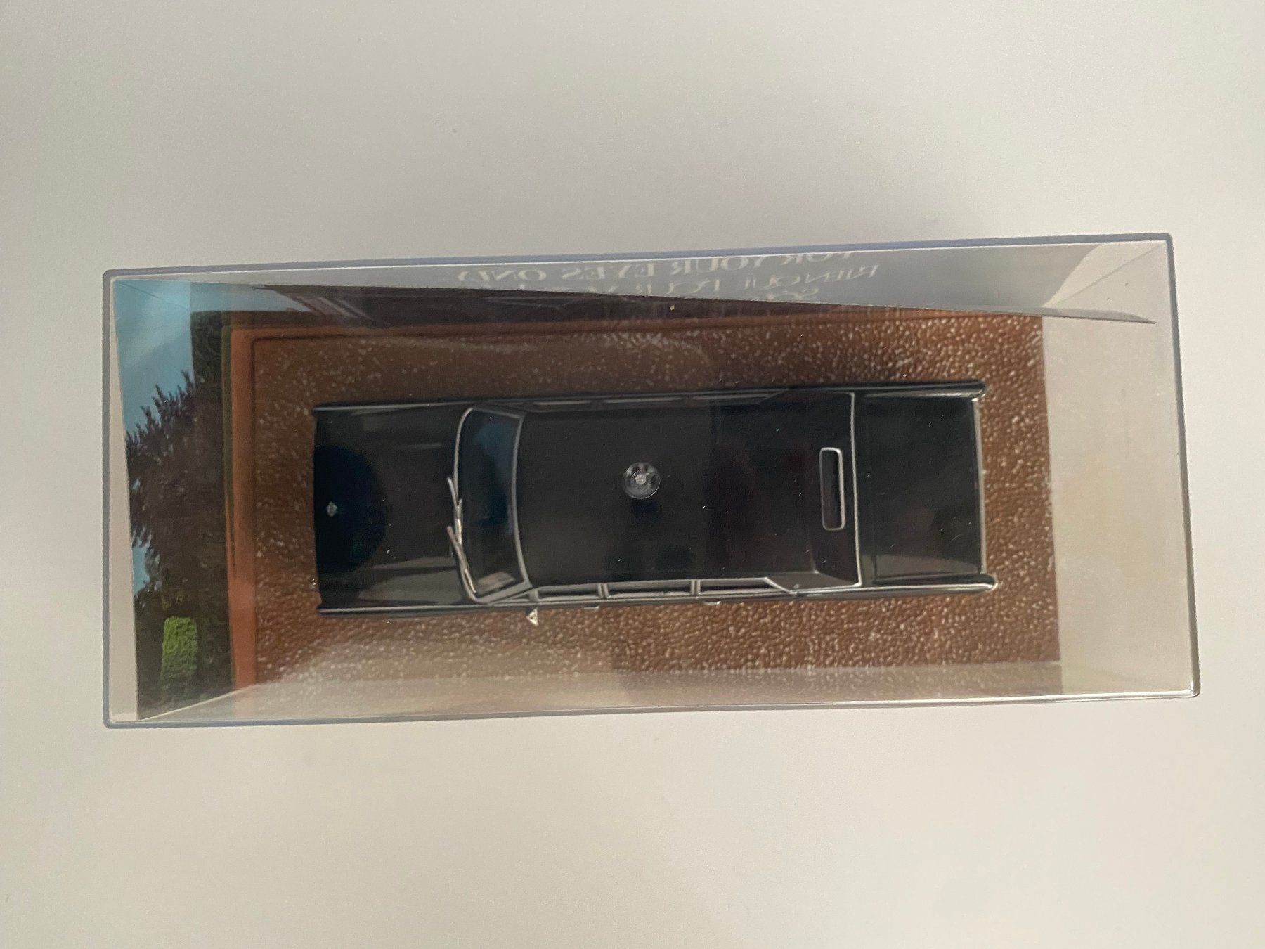 Continental Modellini d'auto: Lincoln Continental Stretch James Bond Thunderball 97 – Nuovo e nell'imballaggio originale da Kerzers venduto da tisyayasuBE 2