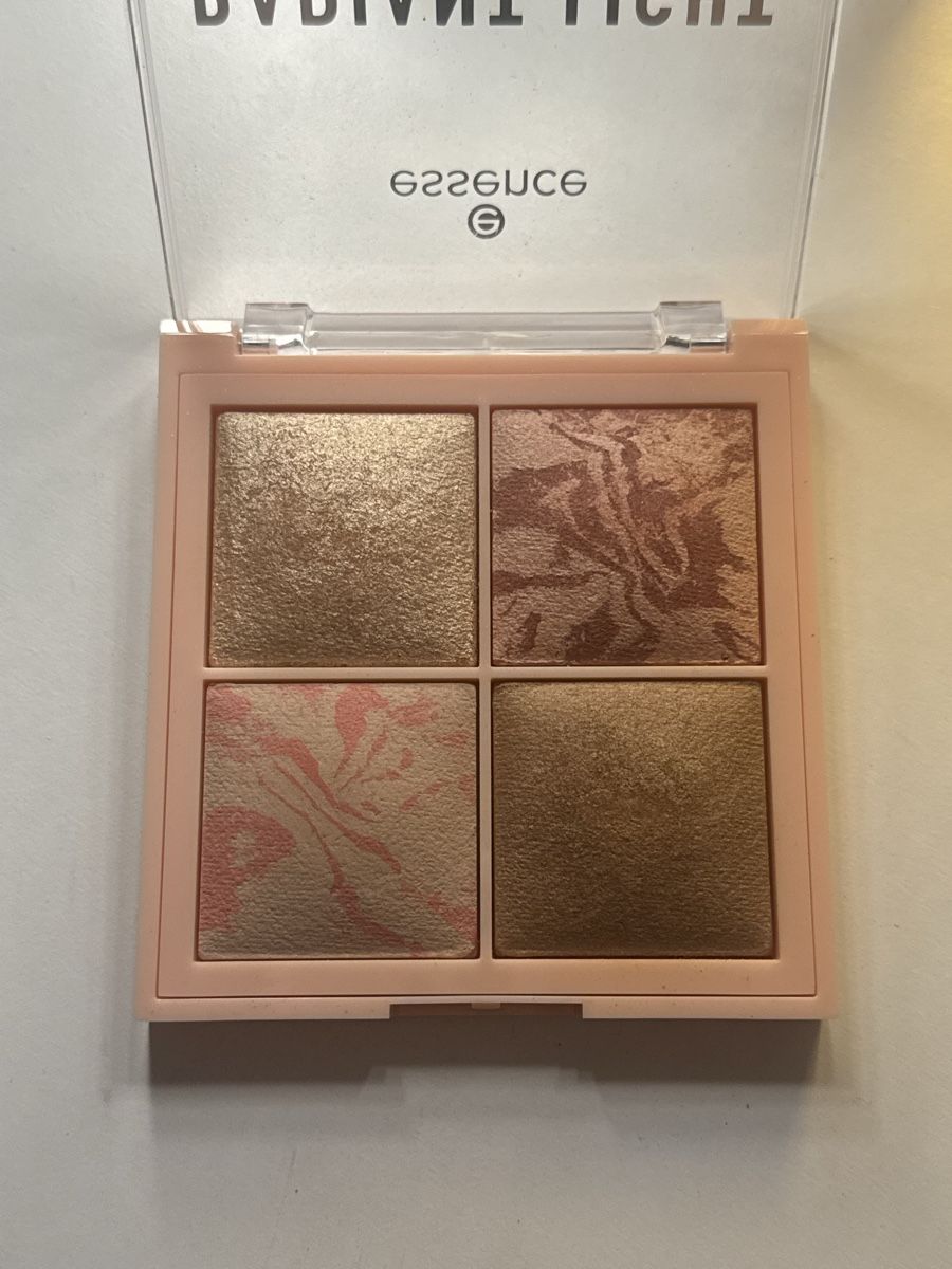 Make-up: Essence Radiant Light Palette – Usato da Laupen ZH venduto da nas_h2nr 1
