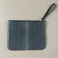 & OTHER STORIES Leder Clutch 💙
