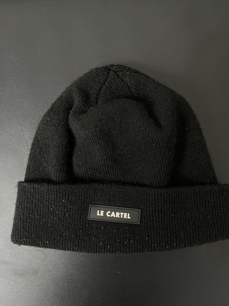 Copricapi, berretti & cappellini: Bonnet Le Cartel noir – Nuovo (secondo la descrizione) da Les Avanchets venduto da lunedeneige.shop