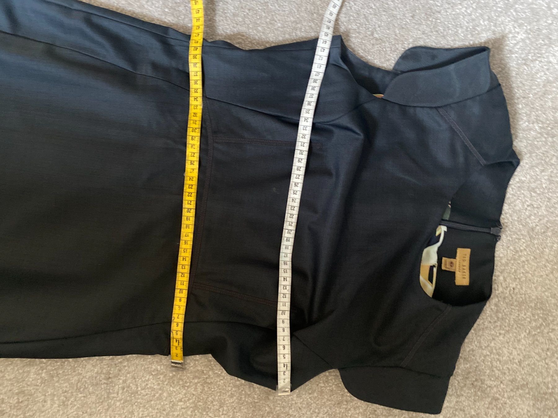 Vestiti: TED BEKER Kleid 36 – Usato da Liestal venduto da aarroon 4