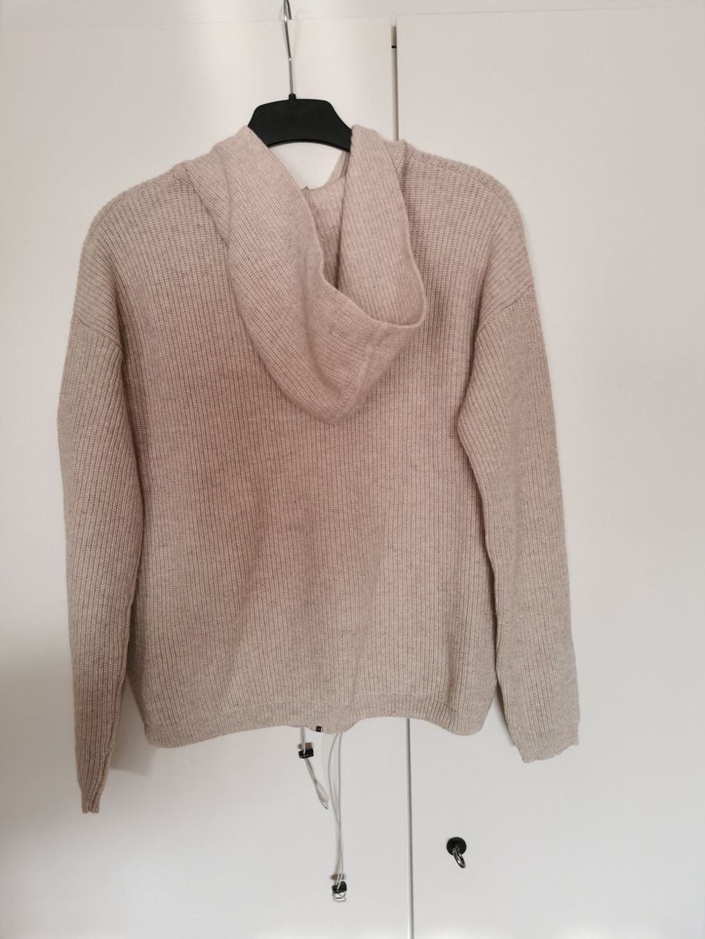 Comma Vestes: Comma, Gr. 38 Damen Strickjacke mit Kapuze – D'occasion à Dottikon par Storm990 1