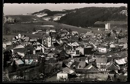 AK Huttwil, Ortsansicht mit Kirche und Häusern