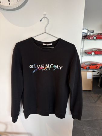 schöner Givenchy „Rainbow“ Pullover - Grösse M