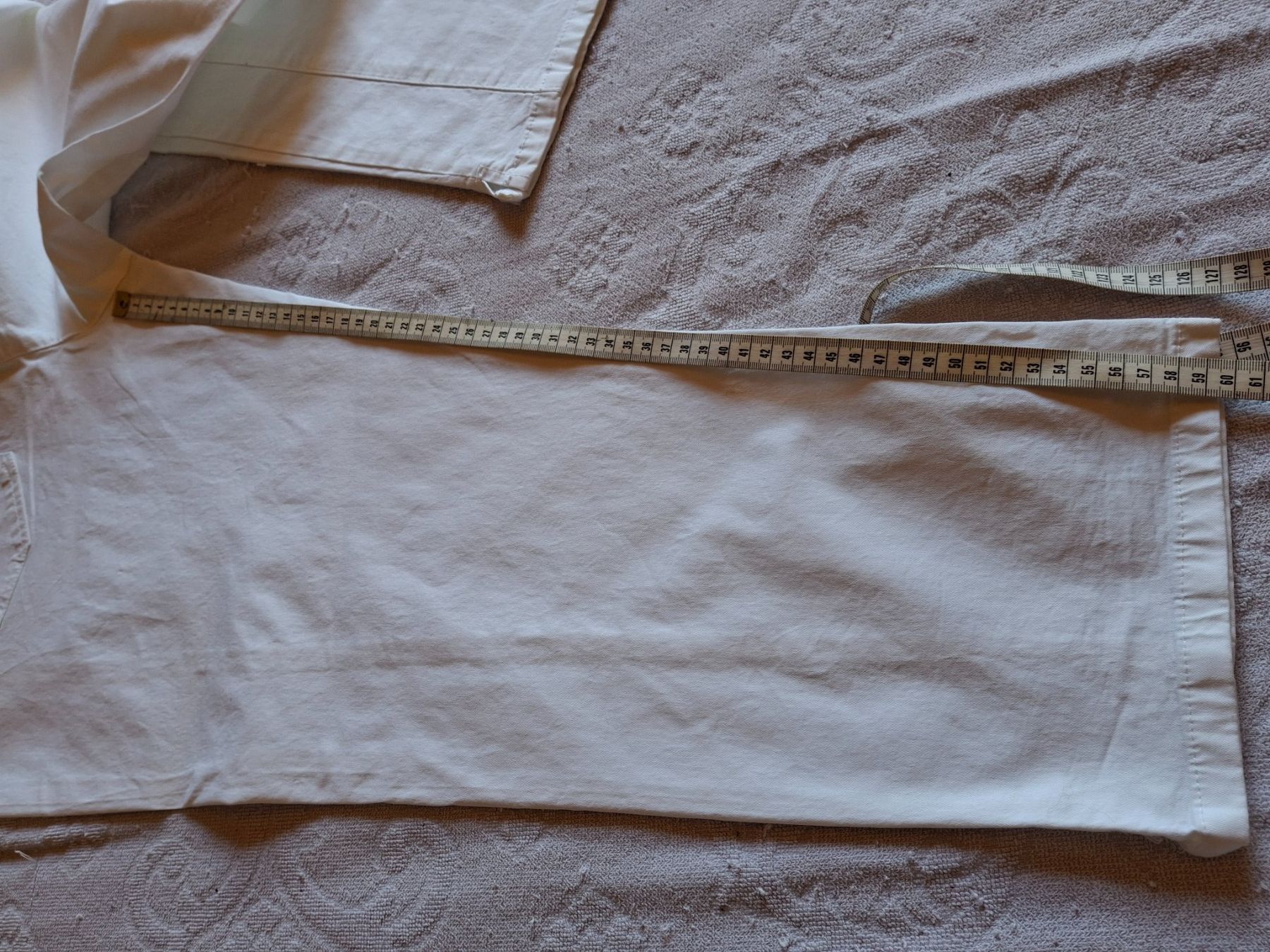 C&A Pantaloni: Pantalon blanc 98% coton taille 44 marque C&A – Usato da Villiers venduto da san_jn5w 9