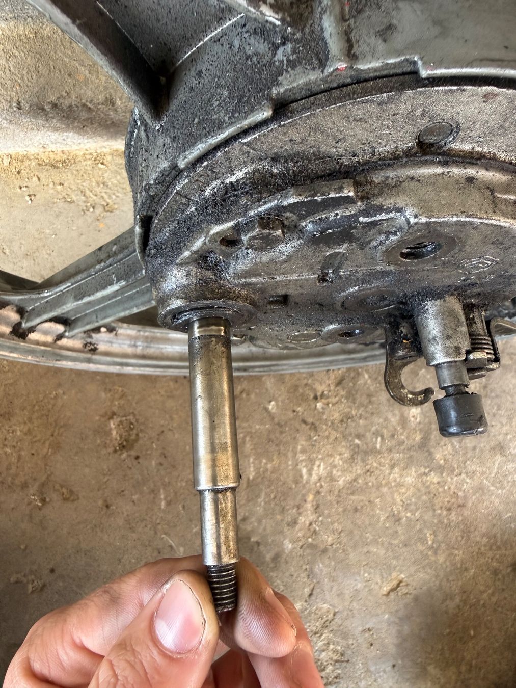 Piaggio Parti ricambio per ciclomotori: Piaggio Variomatik Mofa Hinterrad 1:15 – Difettoso da Fahrni b. Thun venduto da berger_tuning34 3