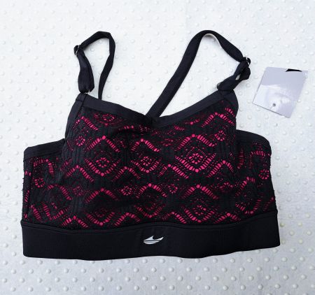 NEU! Sport BH mit Spitze, Grösse S  Brunex