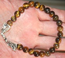 Armband B-370 – Tigerauge 8mm & Fengshui Drache – 23cm