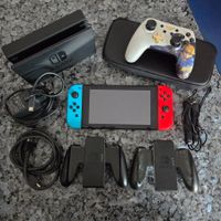 Nintendo Switch Konsole mit Zubehör und Tasche