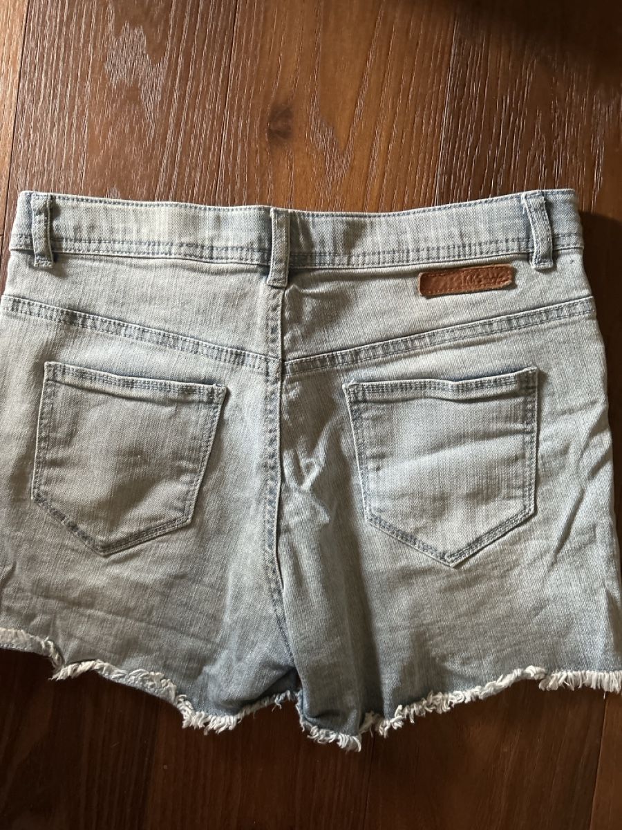 IKKS Hosen: IKKS Shorts 158 – Gebraucht aus Maloja von liv_5gzx 2
