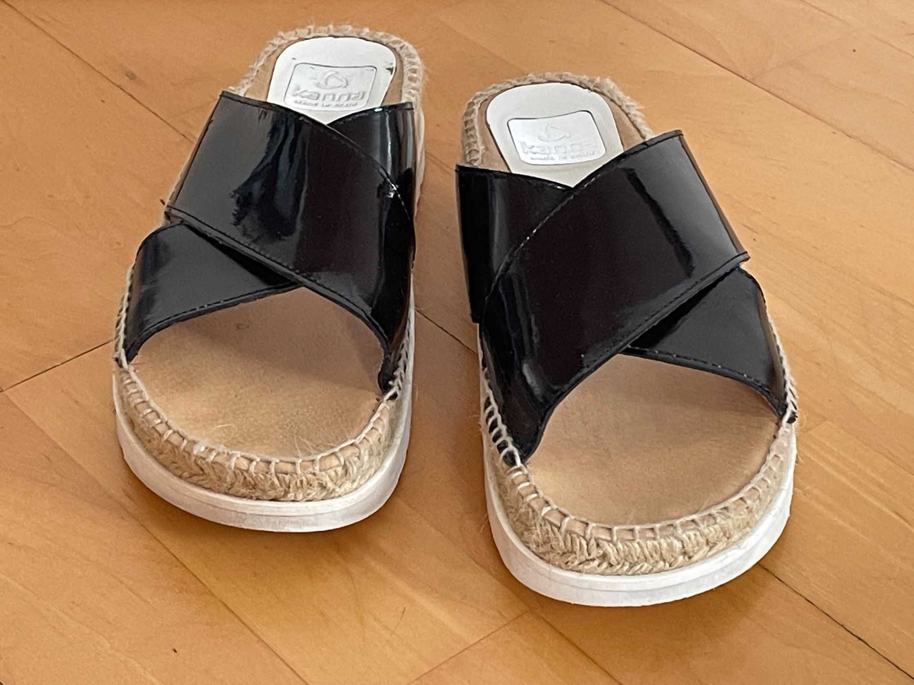 Damenschuhe: Slipper / Sandale, Leder, 39, schwarz – Gebraucht aus Wattwil von diamant1 3