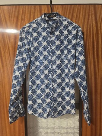 Chemise homme imprimée bleue et blanche taille S